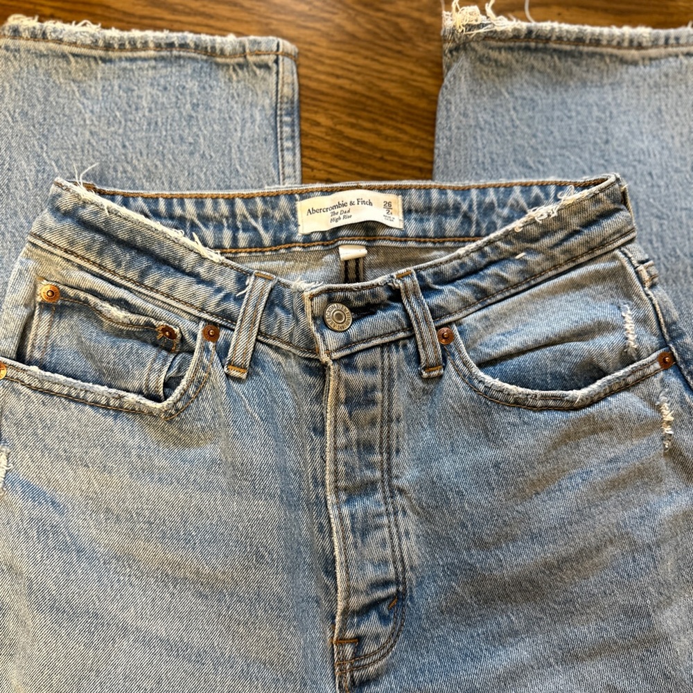 Abercrombie The Dad High Rise Curve Love Jeans